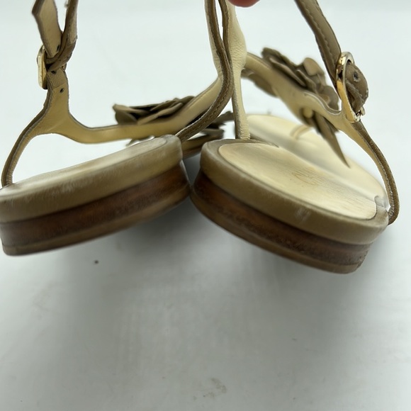 Chanel Camelia thong sandals leather floral cream soft size 8.5 (38.5) - Picture 3 of 6